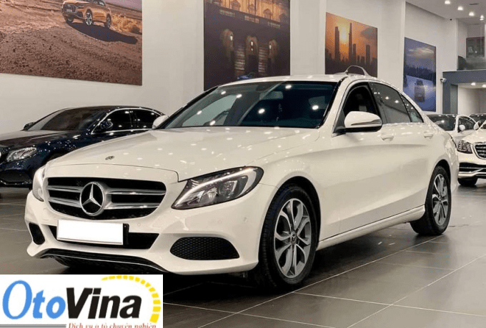 Showroom OtoVina.net chuyên bán Mercedes C200 cũ 2017 tại Hà Nội uy tín