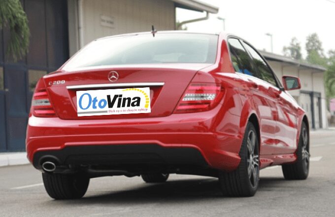 showroom OtoVina.net - địa chỉ bán Mercedes C200 cũ 2014 tại Hà Nội Uy tín cao, chất lượng tốt và giá rẻ nhất